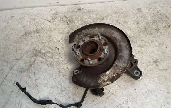 Chrysler Pacifica Rear wheel hub 016AB