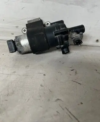 Mercedes-Benz E W210 Electric auxiliary coolant/water pump A2108300114