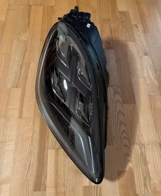 Porsche Cayenne (9Y0 9Y3) Headlight/headlamp 9Y0941036J 1EK2296