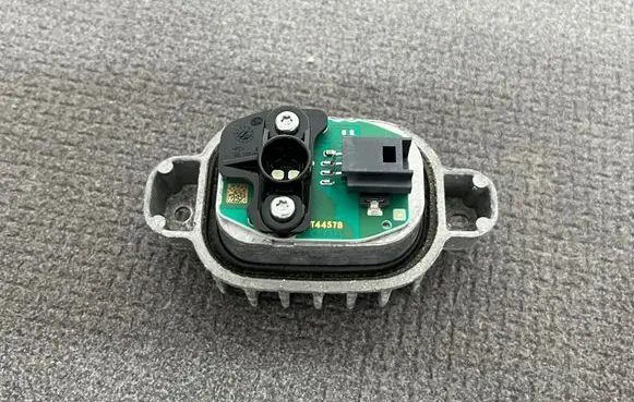 BMW 1 F20 F21 Voltage converter/converter module T4457B C4457B