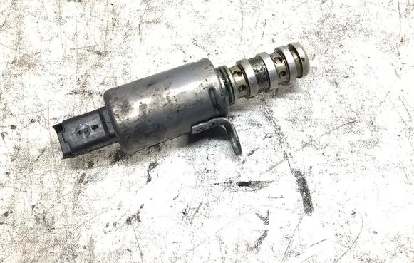 Peugeot 308 Camshaft vanos timing valve V76042928004