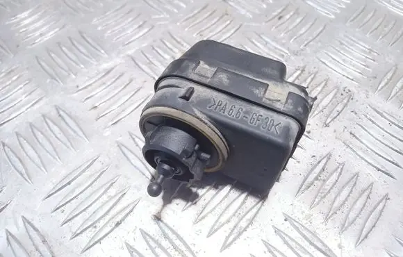 Peugeot 406 Headlight level adjustment motor 