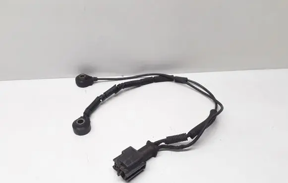 Volvo XC70 Detonation knock sensor 9432570