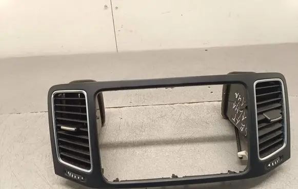 Seat Alhambra (Mk2) Dash center air vent grill 7N0858069D