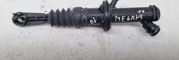 Renault Megane III Clutch master cylinder