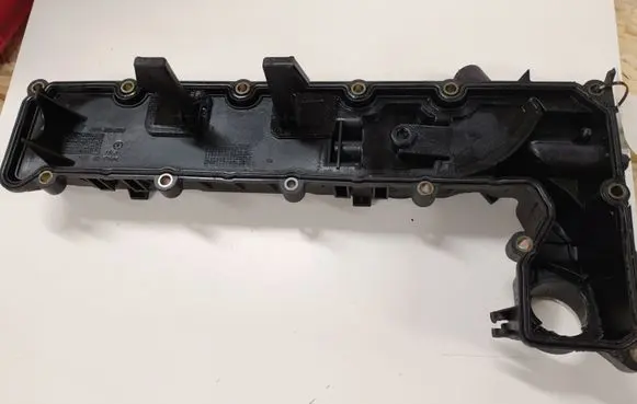 Peugeot 607 Rocker cam cover 9631367880