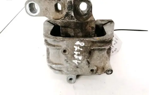 Skoda Octavia Mk2 (1Z) Engine mount bracket 1K0199262