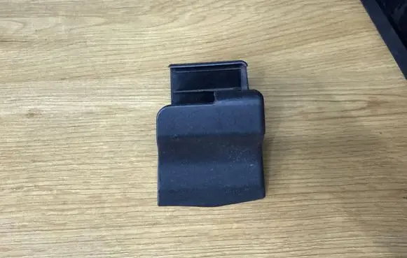 Toyota Auris 150 Front driver seat rail trim 7215802080
