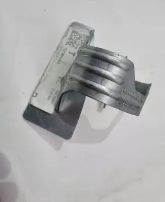 Ford Mondeo MK V Fender mounting bracket F16A090AA
