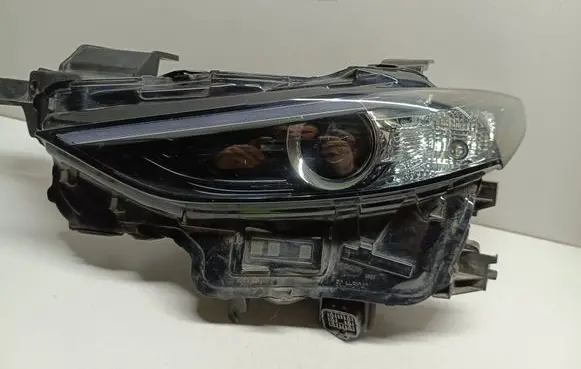 Mazda 3 Headlight/headlamp BCJH51040