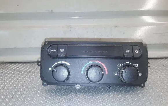 Chrysler Voyager Climate control unit 05134768AA