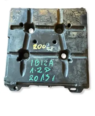 Seat Ibiza IV (6J,6P) Engine control unit/module 6R0937087H