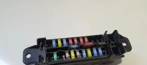 Mazda 2 Fuse box set
