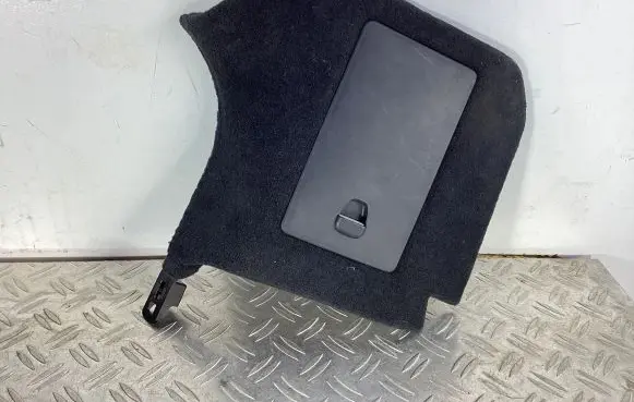Trunk/boot side trim panel