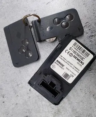 Renault Scenic II - Grand scenic II Ignition key card reader 8200125077