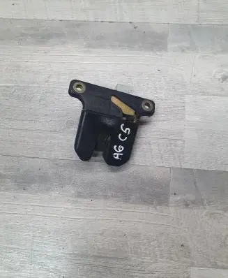 Audi A6 S6 C5 4B Tailgate/trunk/boot lock/catch/latch 4B5827505B 4598