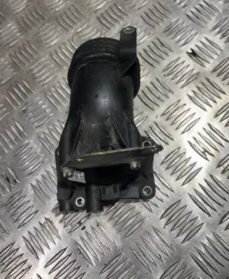 Mercedes-Benz C W204 Air intake hose/pipe A6460980024