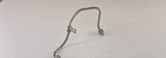 Mitsubishi L200 Fuel injector supply line/pipe 