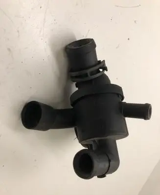 Thermostat/thermostat housing