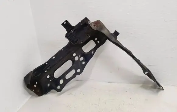 Lexus IS 220D-250-350 Side radiator support slam panel 