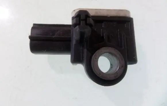 Ford Focus Airbag deployment crash/impact sensor 8M5T14B342AC 081202103
