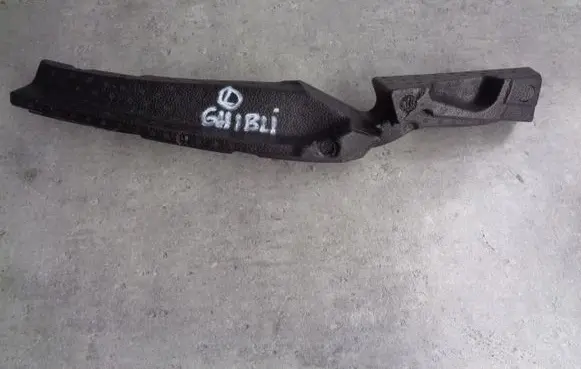 Maserati Ghibli Fender foam support/seal 