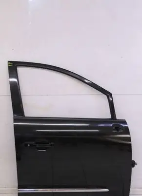 SsangYong Rodius Front door