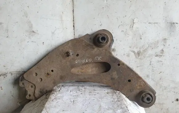 Opel Vivaro Front lower control arm/wishbone