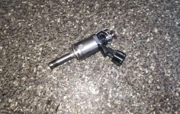 Fuel injectors set