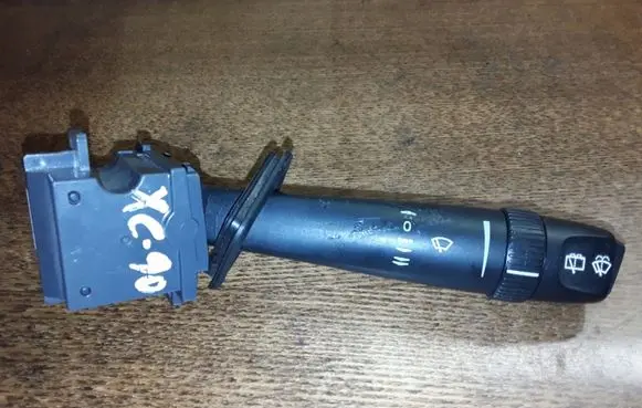 Volvo V70 Wiper control stalk 9452391
