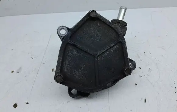 Subaru XV I Vacuum pump