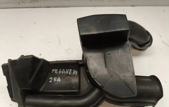 Renault Megane III Air intake duct part 165854265R 11169001S01