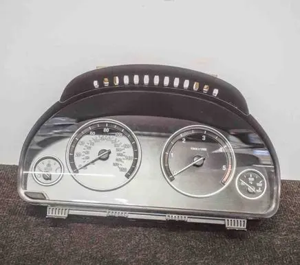 BMW 5 F10 F11 Speedometer (instrument cluster) 9255591 2207054