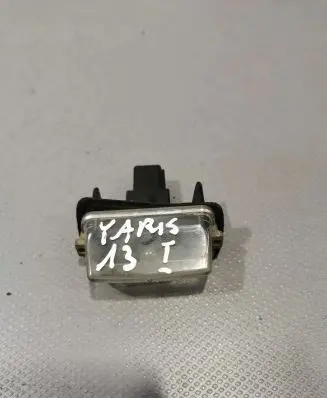 Toyota Yaris Number plate light