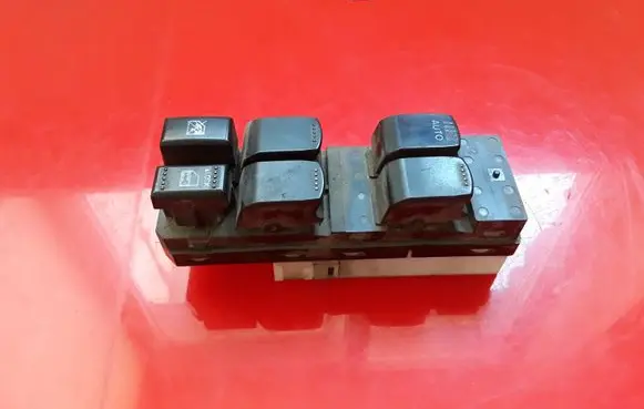 Suzuki Grand Vitara II Electric window control switch NOCODE