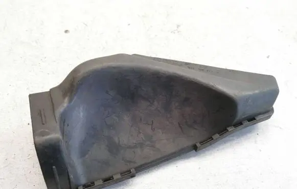 Audi A4 S4 B5 8D Air intake hose/pipe 8D0129617h