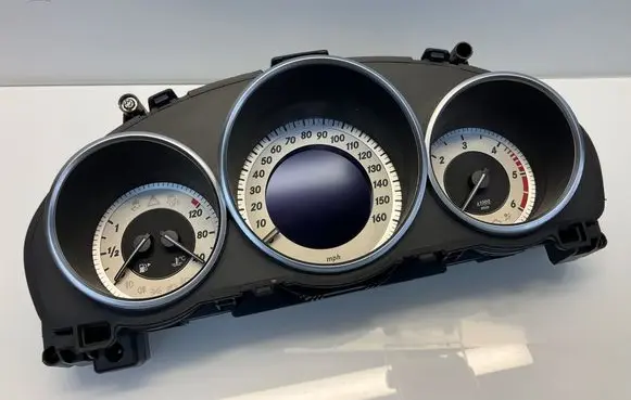 Mercedes-Benz E W212 Speedometer (instrument cluster) A2129001025 90500182 2129014005