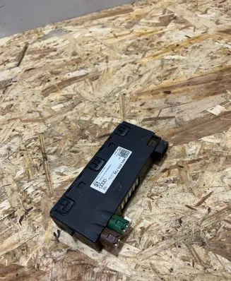 Audi RS7 C8 USB socket connector 4n1035736