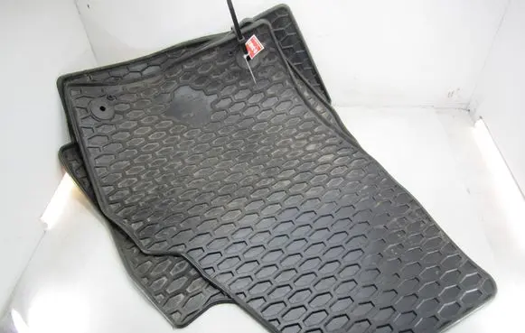 Volkswagen Taigo Car floor mat set 