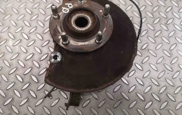 Mitsubishi Outlander Front wheel hub