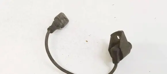Opel Omega B1 Camshaft position sensor 0232103017