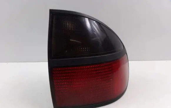 Renault Laguna I Rear/tail lights 7700820051