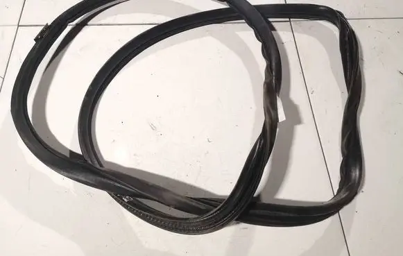 Toyota Corolla E120 E130 Rubber seal rear door 