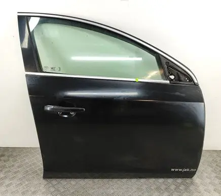 Volvo V60 Front door 32228971