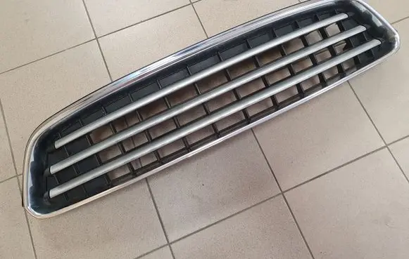 Mini Cooper Countryman R60 Front bumper upper radiator grill 9807711 9801581 9801582