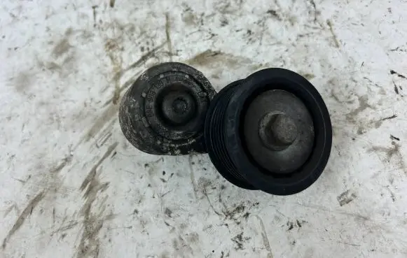 Audi A6 S6 C7 4G Generator/alternator belt tensioner 06E903133M