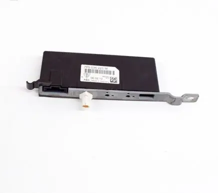 Porsche Cayenne (92A) Aerial antenna amplifier 7P5035225M