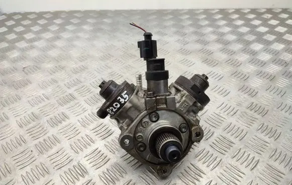 Audi A6 C7 Fuel injection high pressure pump 0445010642 059130755BG