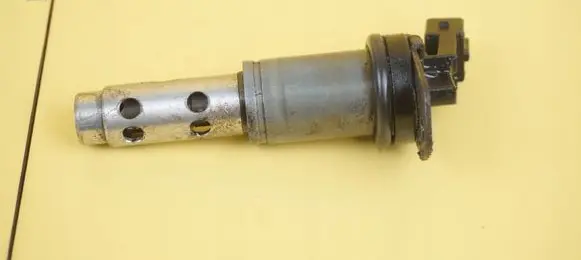 BMW 5 E60 E61 Camshaft speed sensor 7516293 23SP31