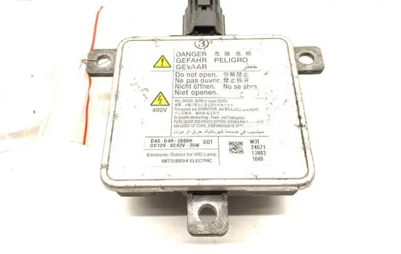 Mazda CX-5 Voltage converter/converter module W3T24571